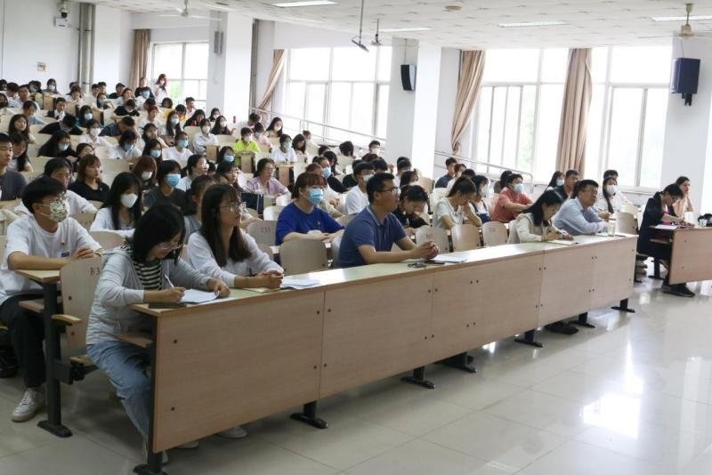 在细照笃行中修炼自我