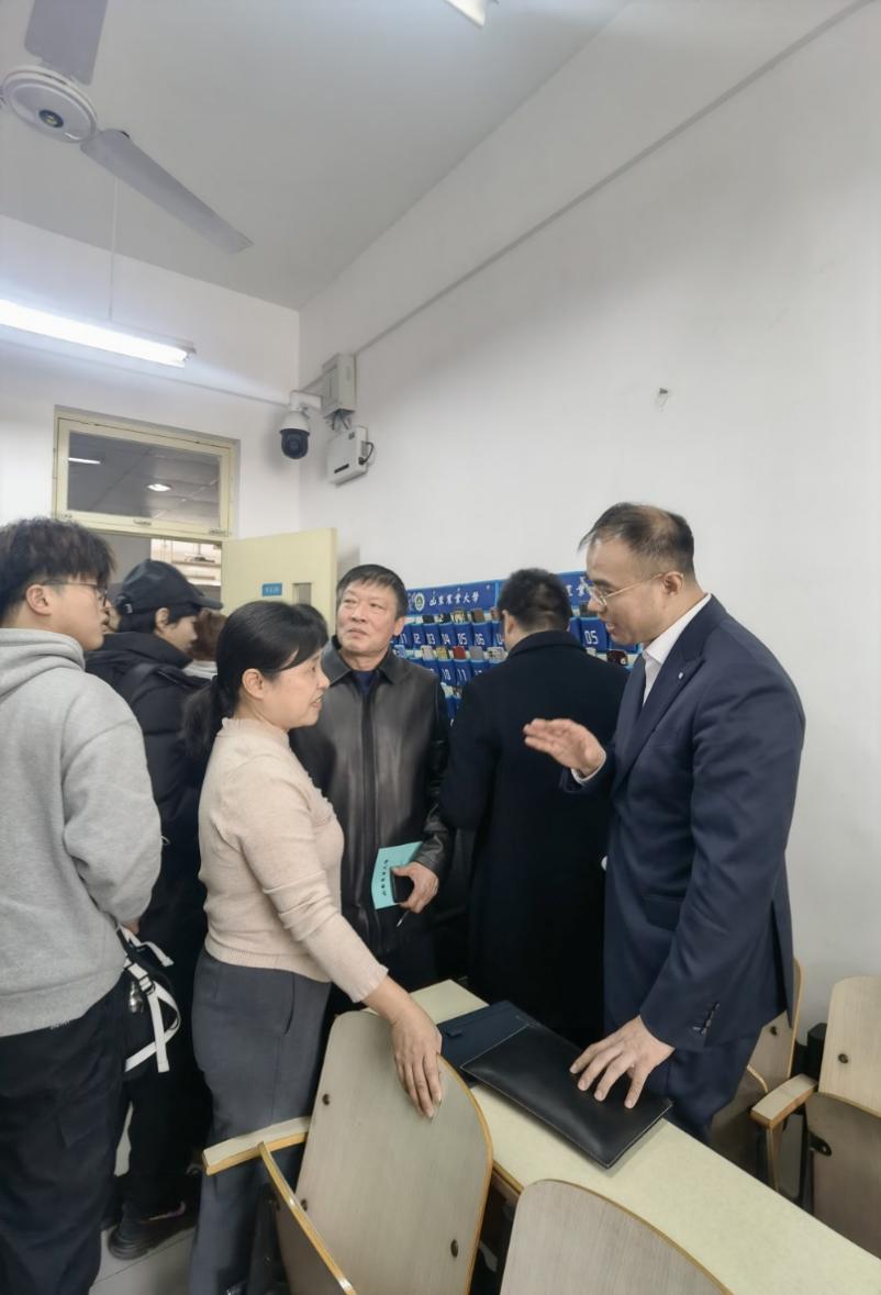 相关阅读单国杰副校长也亲临课堂